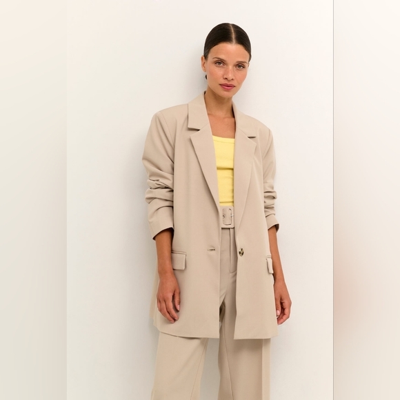 KAFFE Jackets & Blazers - NWT KAFFE Kasakura Light Sand Blazer